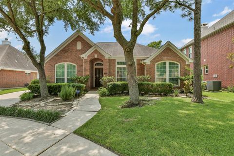 Photo of 3006 Autumn Hills Court, Friendswood, TX 77546 (MLS # 94749788)