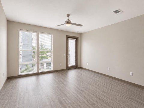Photo of 1111 N Durham Drive #416, Houston, TX 77008 (MLS # 22118503)