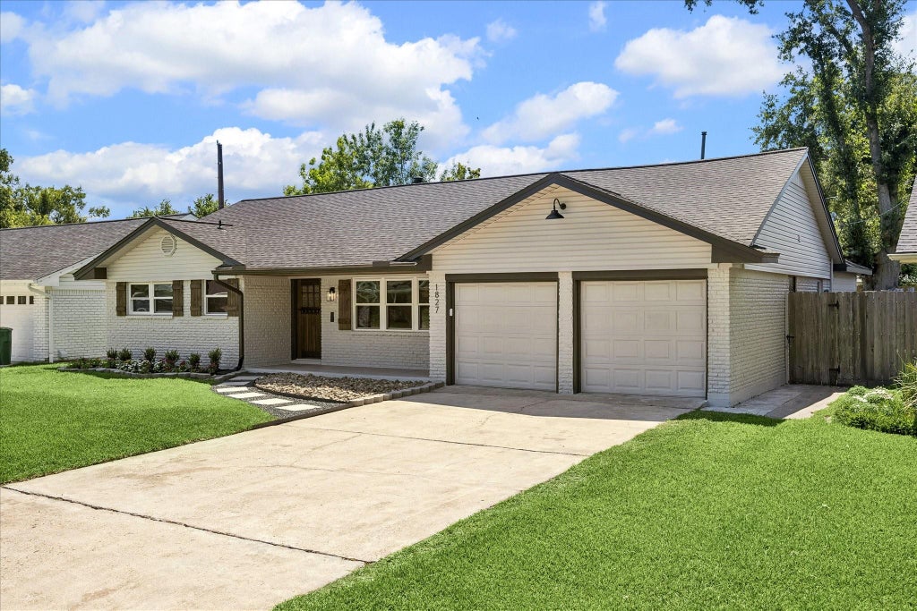 Photo of 1827 Millwood Drive, Houston, TX 77008 (MLS # 33603941)