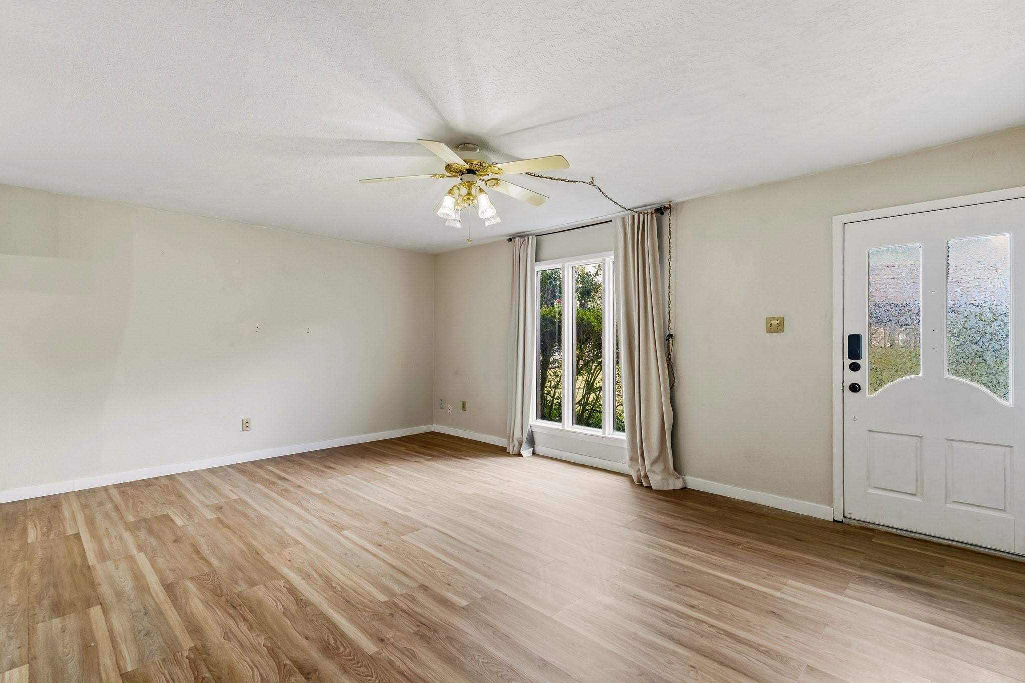 1305 Town Circle 4