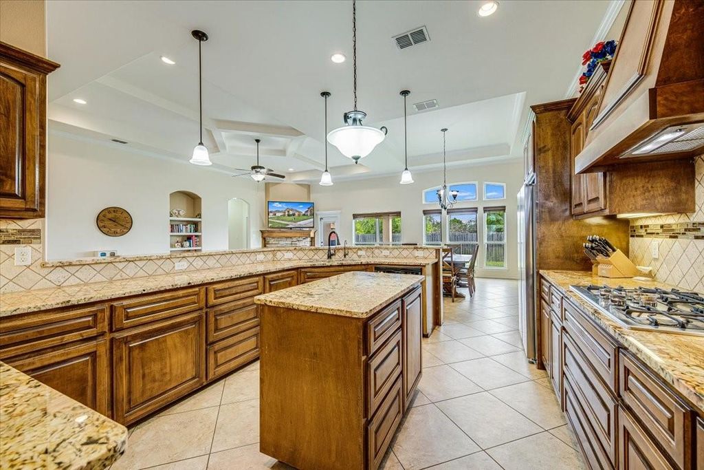 Photo of 7522 S Lake Drive, Corpus Christi, TX 78414 (MLS # 998404)