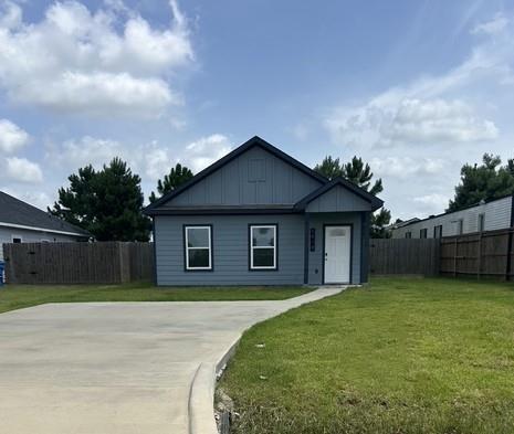 Photo 1 of 15 — 1418 Road 5607, Cleveland, TX 77327