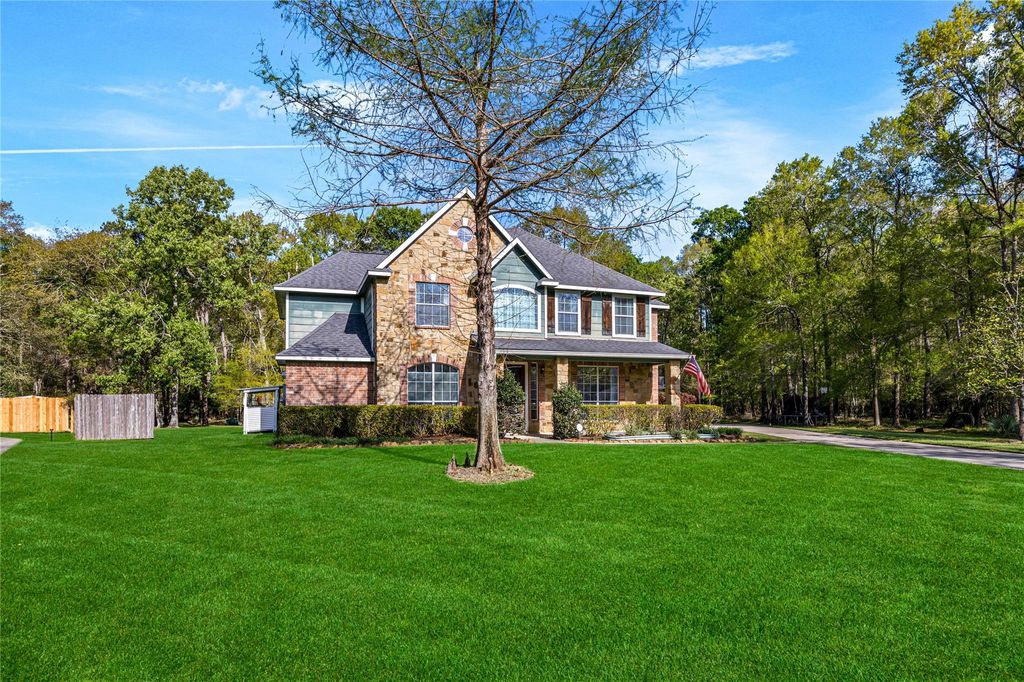 Photo of 1007 Commons Waterway Drive, Huffman, TX 77336 (MLS # 15096004)