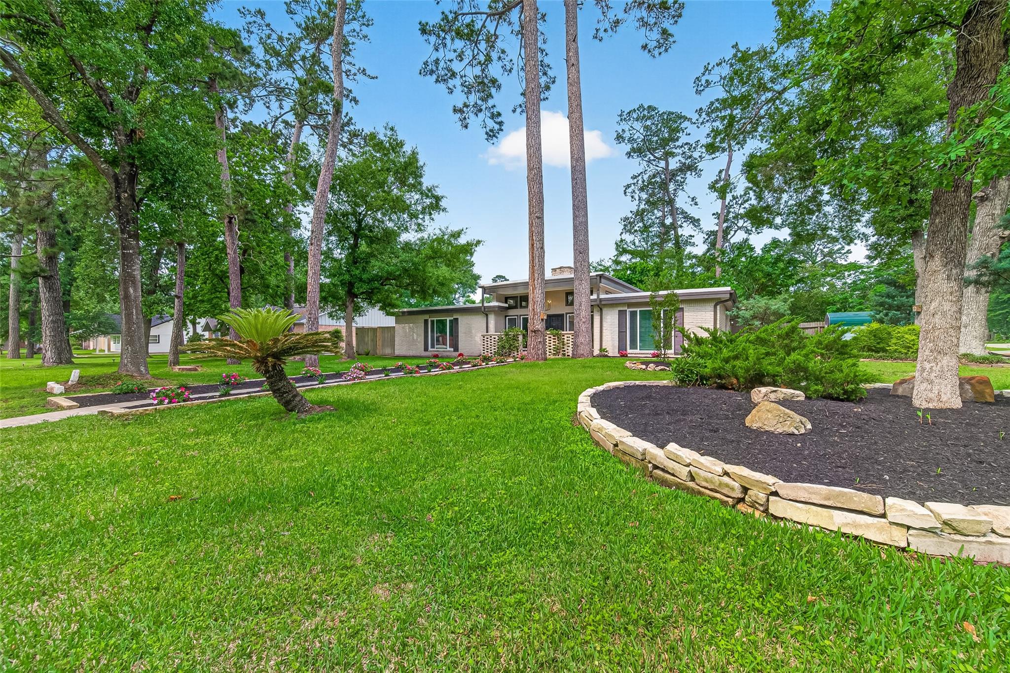 25915 Maplewood Drive