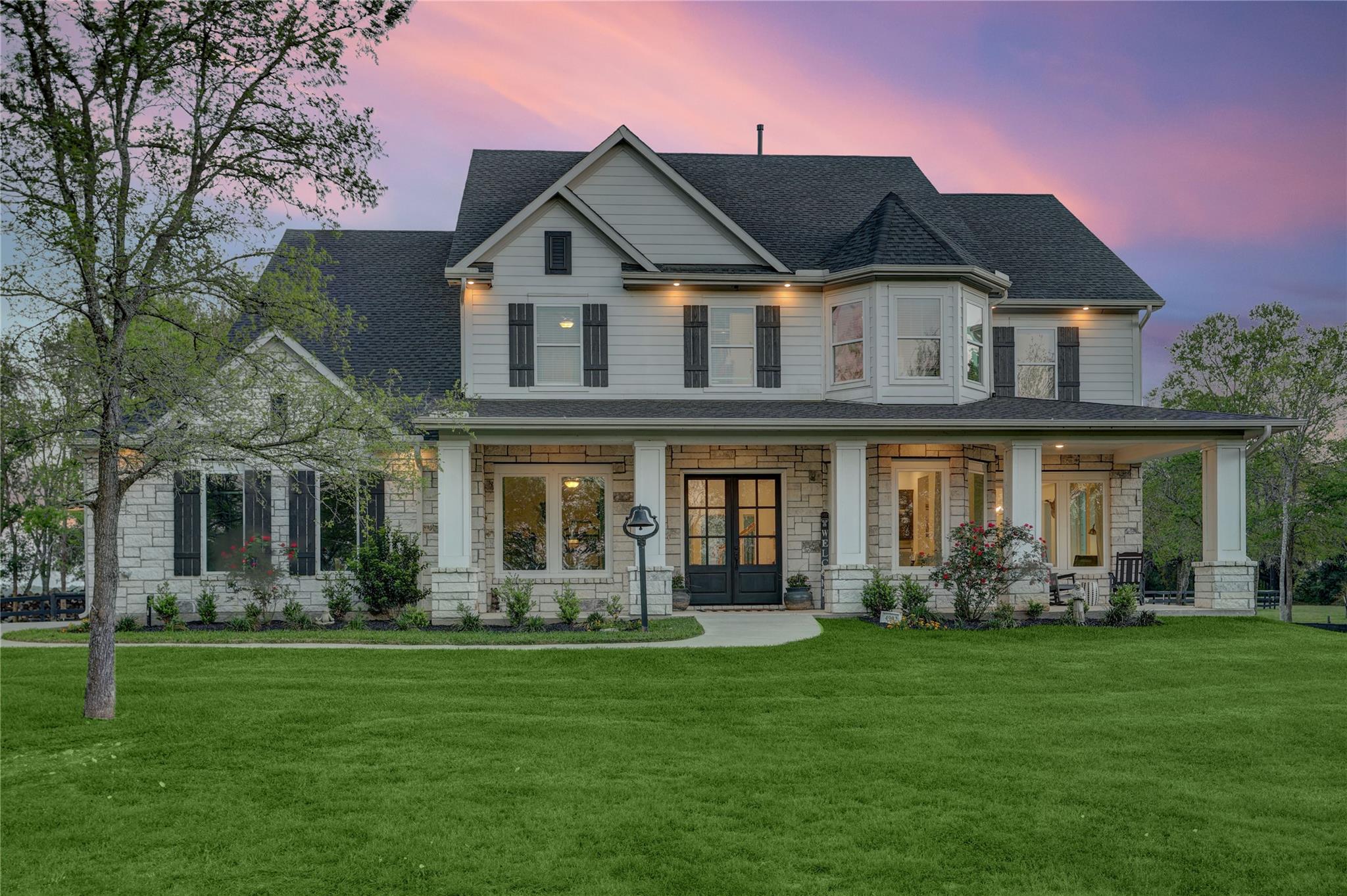 4902 Brazos Lakes Drive