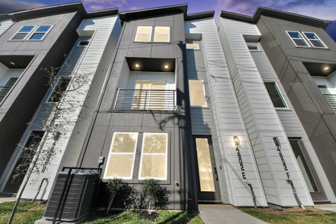 Photo of 4802 Elysian Street #E, Houston, TX 77009 (MLS # 21925854)