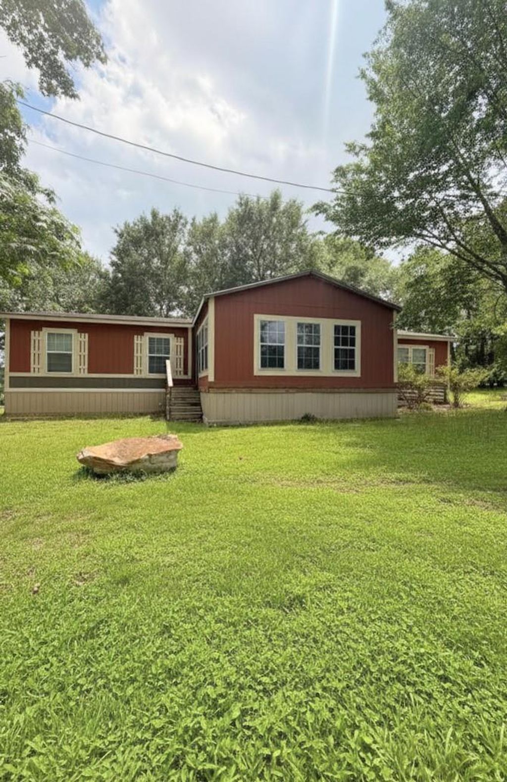 Photo of 9 Gambrell Road, Huntsville, TX 77320 (MLS # 42179406)