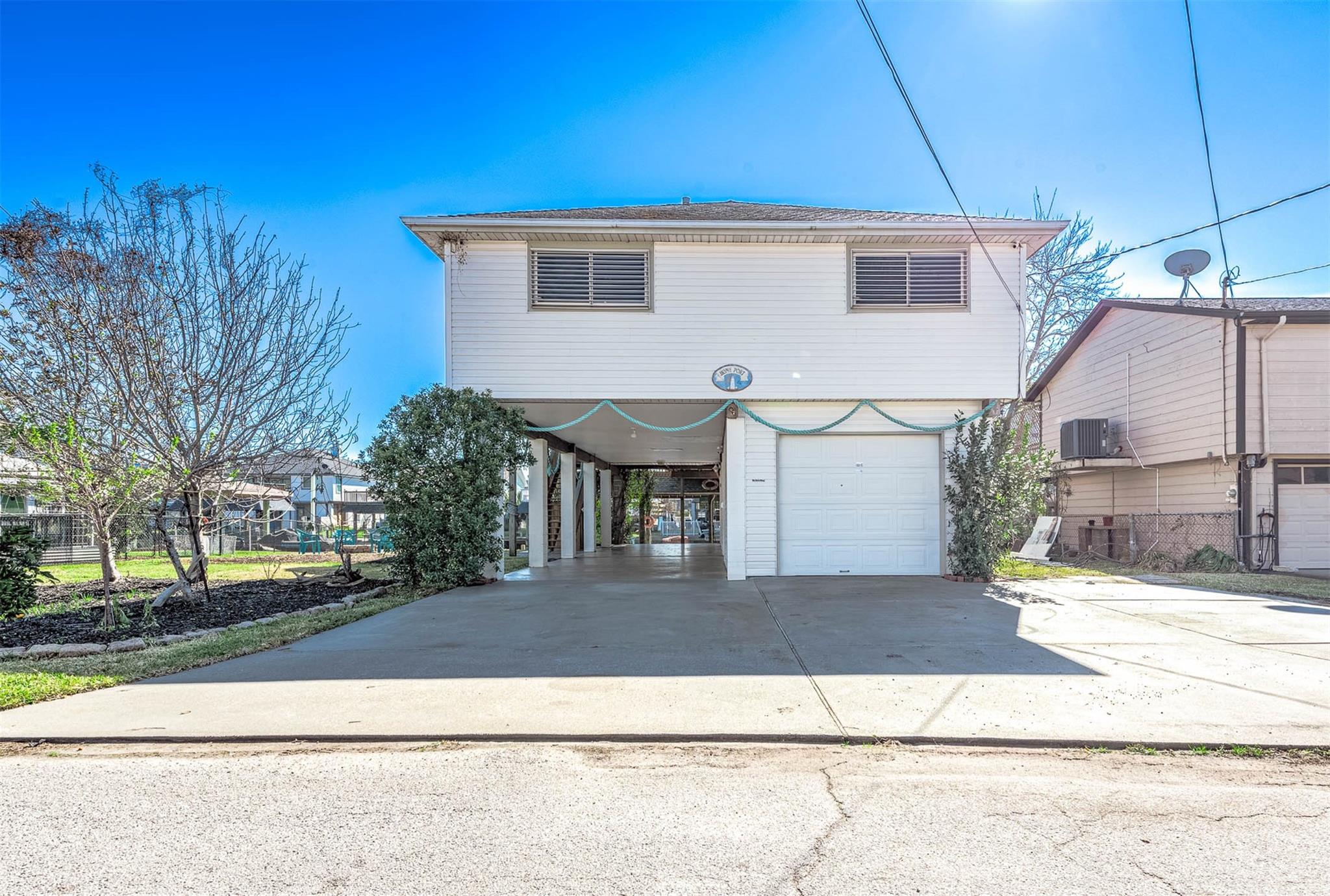 837 Marlin Street