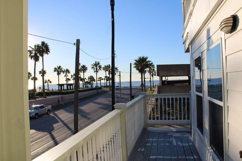 Photo of 2101 Avenue P #2, Galveston, TX 77550 (MLS # 42280719)