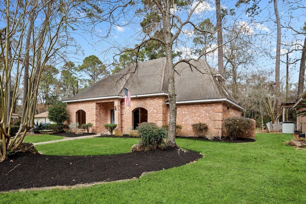 Photo of 3603 Evergreen Glade Drive, Houston, TX 77339 (MLS # 60488358)