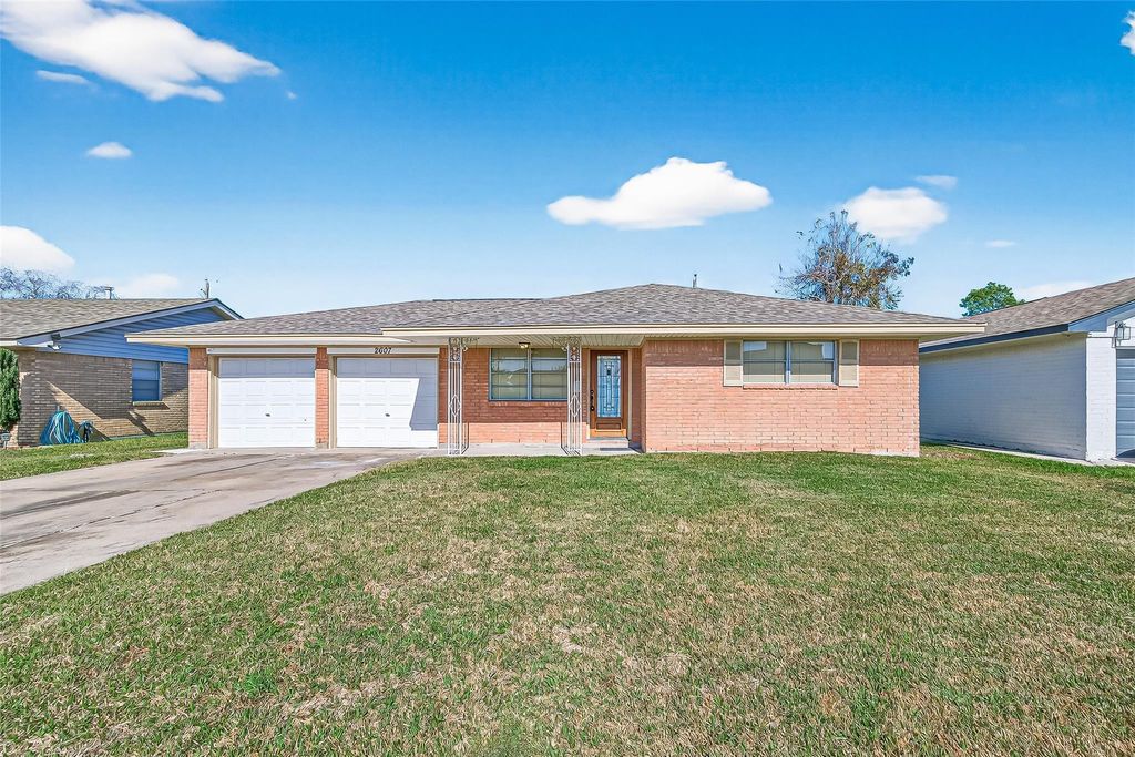 Photo of 2607 Penfield Street, Pasadena, TX 77506 (MLS # 28454270)