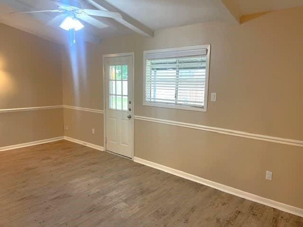 Photo of 10418 Winding Trail Road, La Porte, TX 77571 (MLS # 10891285)