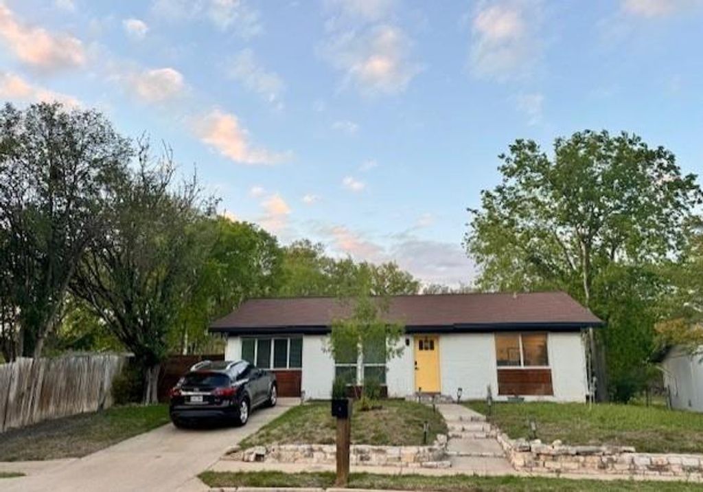 Photo of 2204 Palmera Cove, Austin, TX 78744 (MLS # 16135382)