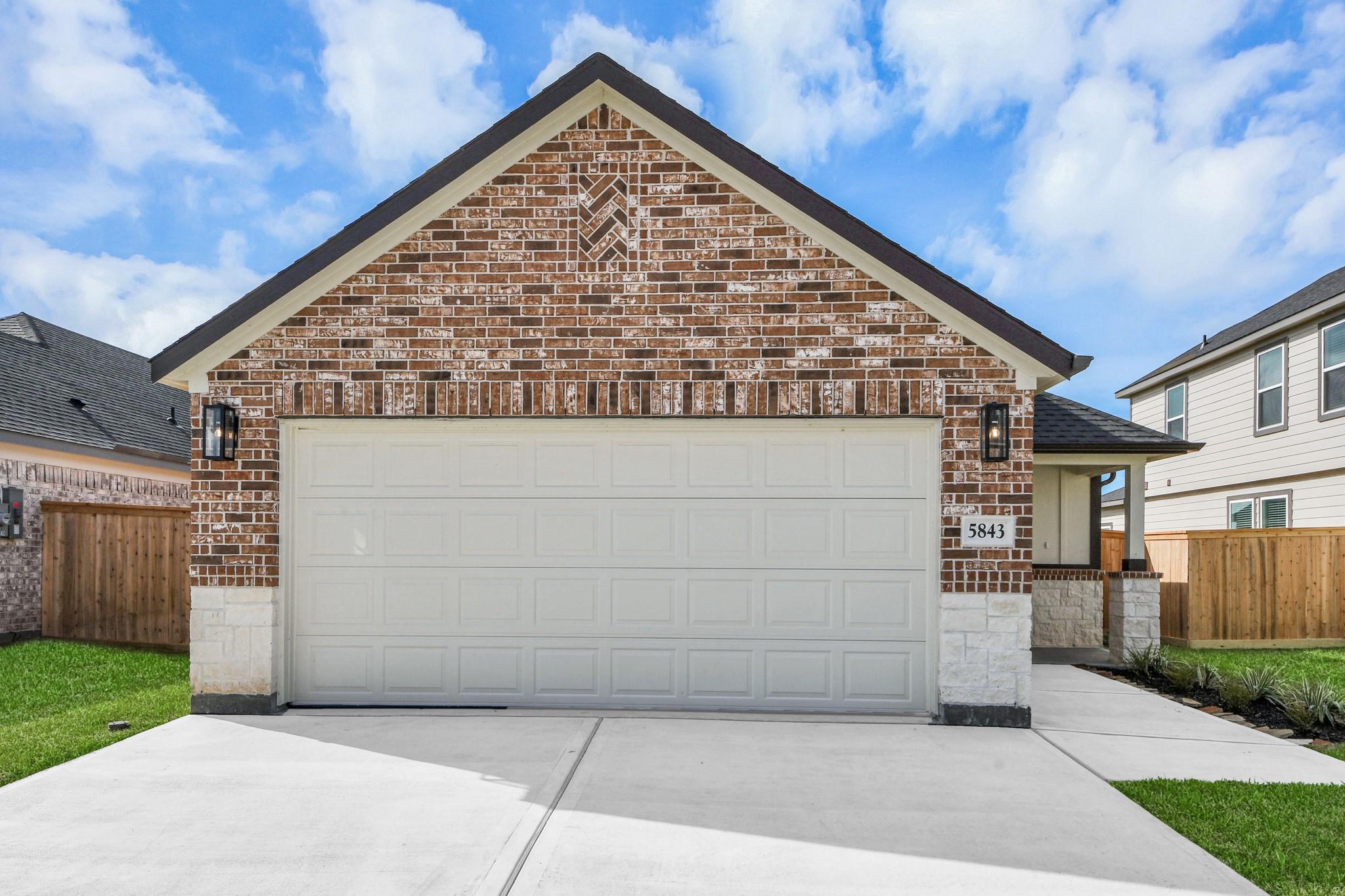 5843 Madison Trail Drive