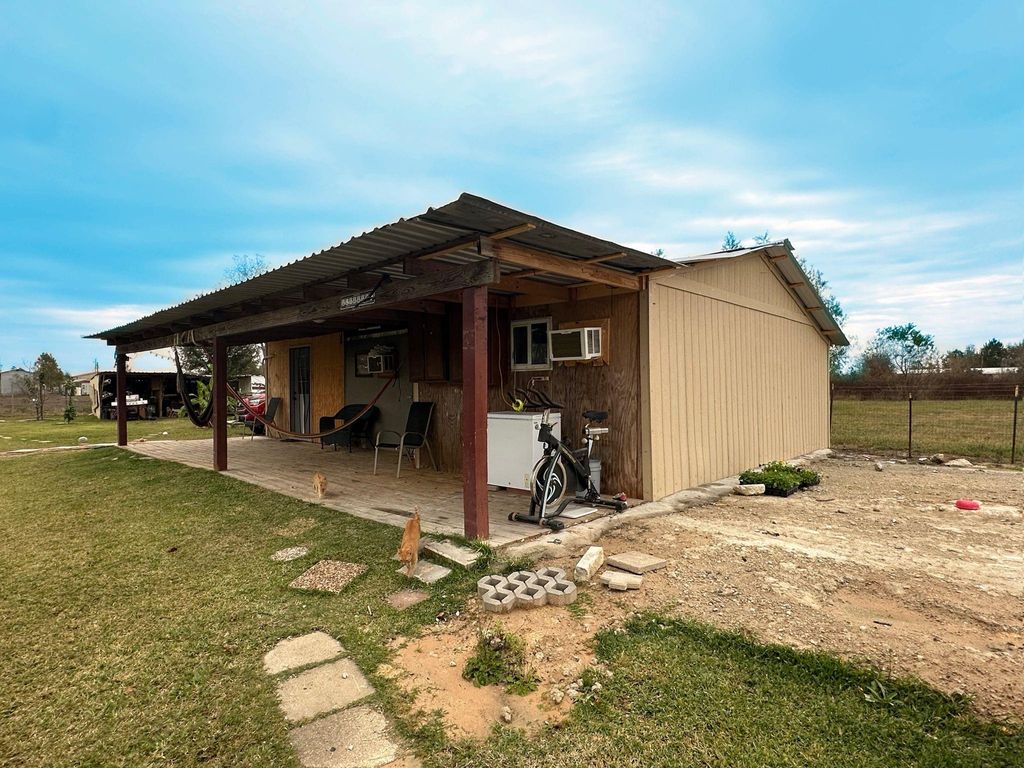 Photo of 2039 County Road 3540, Cleveland, TX 77327 (MLS # 66479178)
