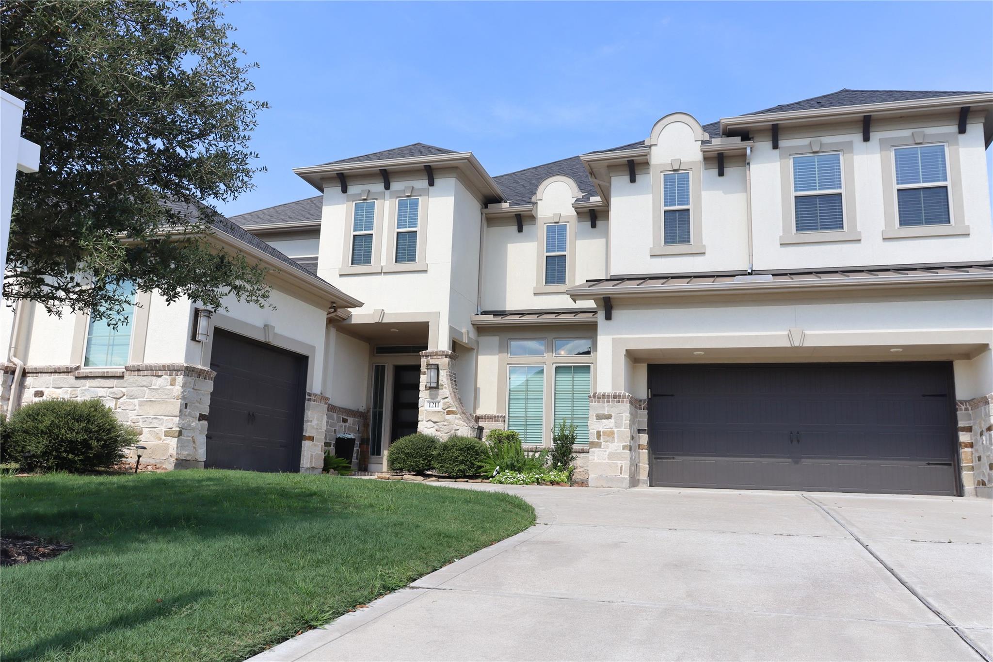 1211 Ryann Rose Creek Lane