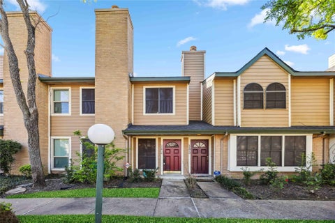 Photo of 17814 Kings Park Lane, Houston, TX 77058 (MLS # 60084886)