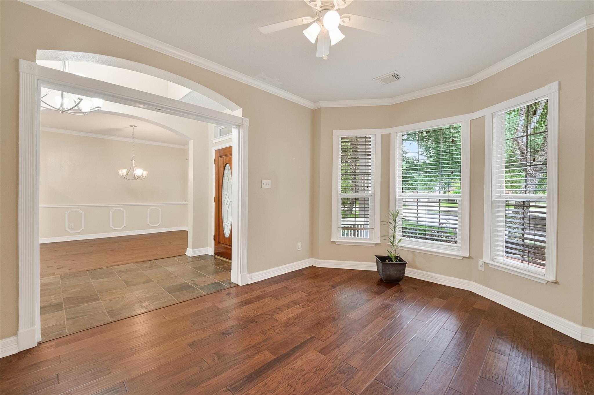 2203 Lakewind Lane