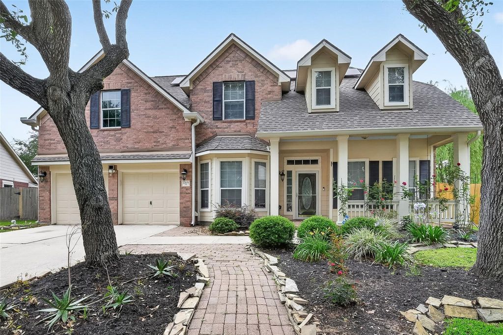 Photo of 2203 Lakewind Lane, League City, TX 77573 (MLS # 62767146)