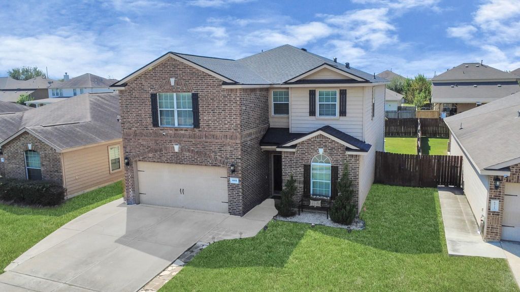 Photo of 6931 Primrose Road, Baytown, TX 77521 (MLS # 97133549)