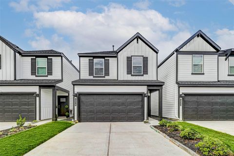 Photo of 12318 Basilwood Drive, Houston, TX 77047 (MLS # 71142901)