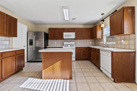 Tiny photo for 18327 Atasca Woods Trace, Humble, TX 77346 (MLS # 43778369)