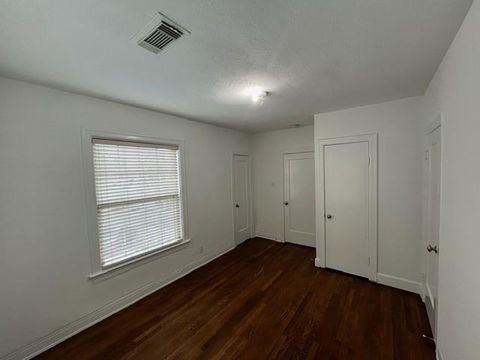 Tiny photo for 1918 Sul Ross Street #C, Houston, TX 77098 (MLS # 22405802)