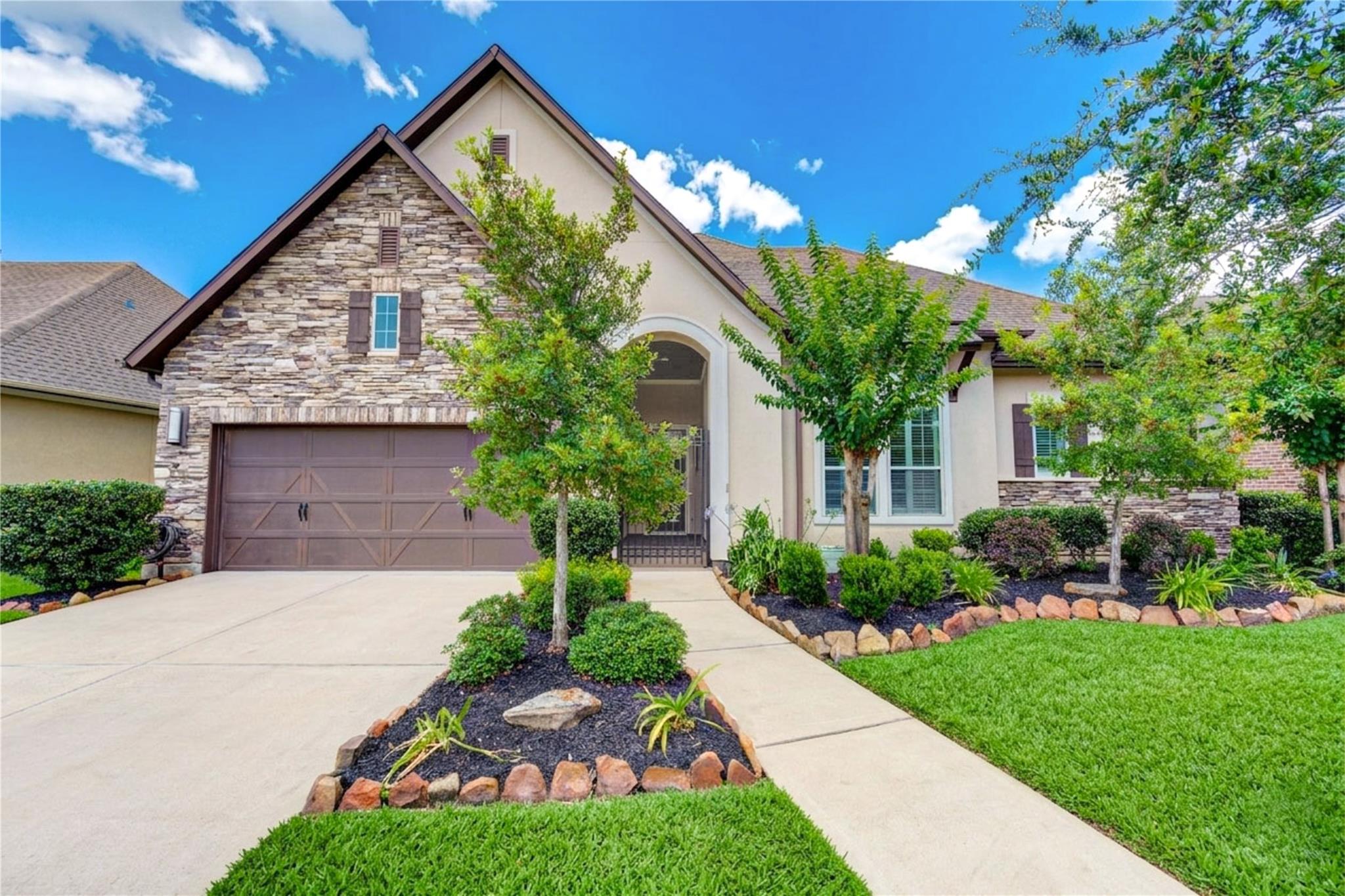 4711 Magnolia Summit Lane