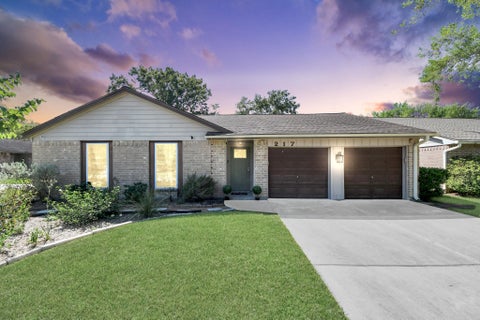 Photo of 217 Greenshire Drive, League City, TX 77573 (MLS # 36141650)