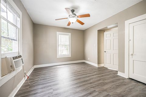 Tiny photo for 216 Redan Street #5, Houston, TX 77009 (MLS # 92006568)