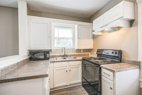 Tiny photo for 216 Redan Street #5, Houston, TX 77009 (MLS # 92006568)
