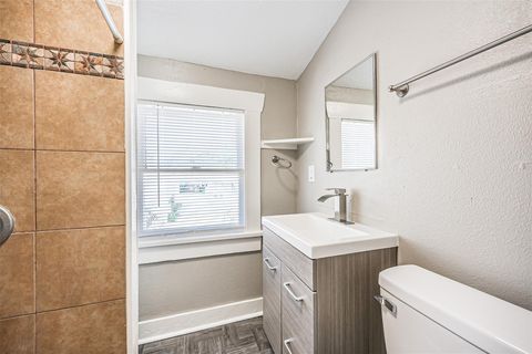 Tiny photo for 216 Redan Street #5, Houston, TX 77009 (MLS # 92006568)