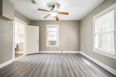 Tiny photo for 216 Redan Street #5, Houston, TX 77009 (MLS # 92006568)