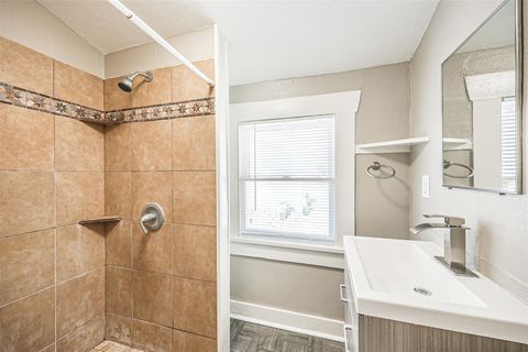 Tiny photo for 216 Redan Street #5, Houston, TX 77009 (MLS # 92006568)