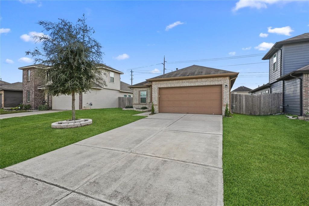 Photo of 5006 Fairwater Court, Richmond, TX 77469 (MLS # 56448740)