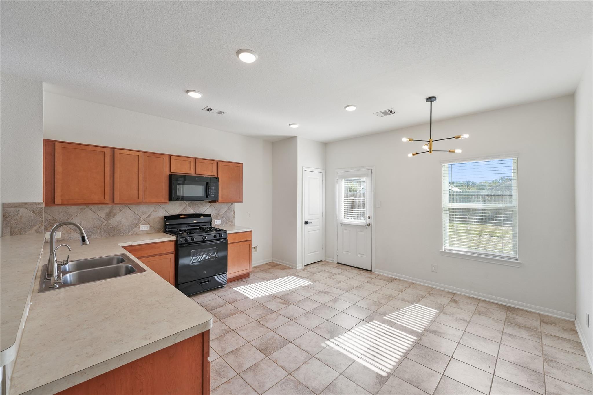 5006 Fairwater Court