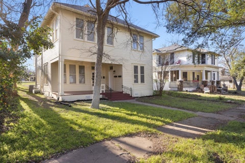Multifamily For Rent - 715 Porter Street #4<br/> Taylor, TX 76574