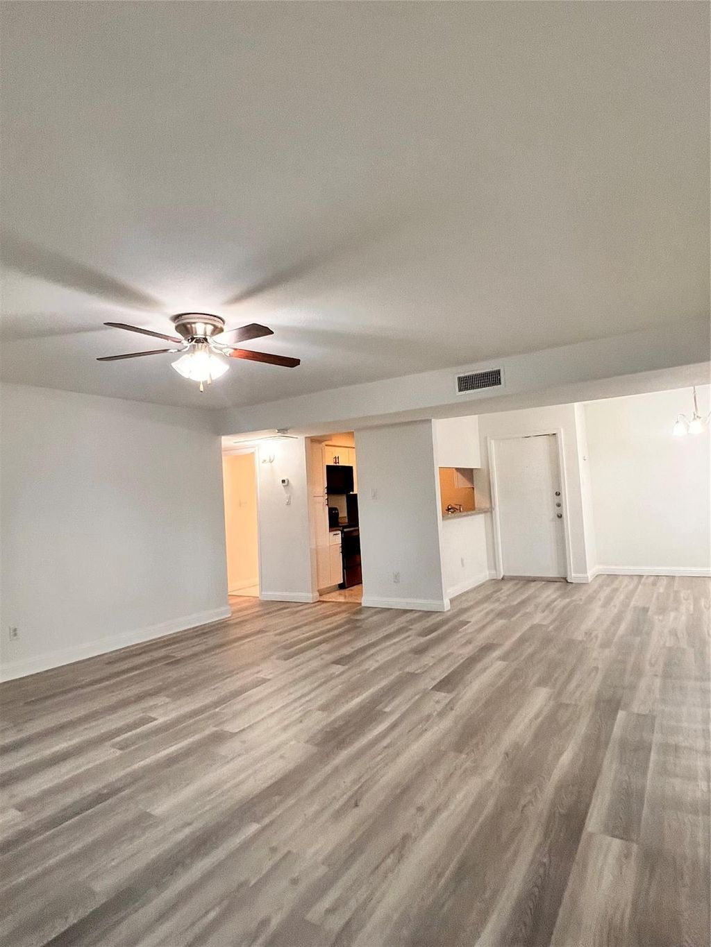 Photo of 3005 Walnut Bend Lane #32, Houston, TX 77042 (MLS # 53146108)
