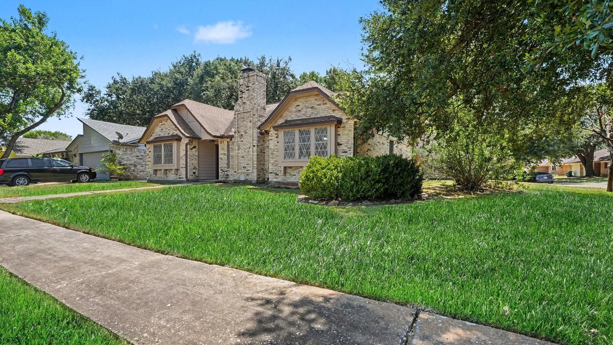 705 Meadowlark Lane