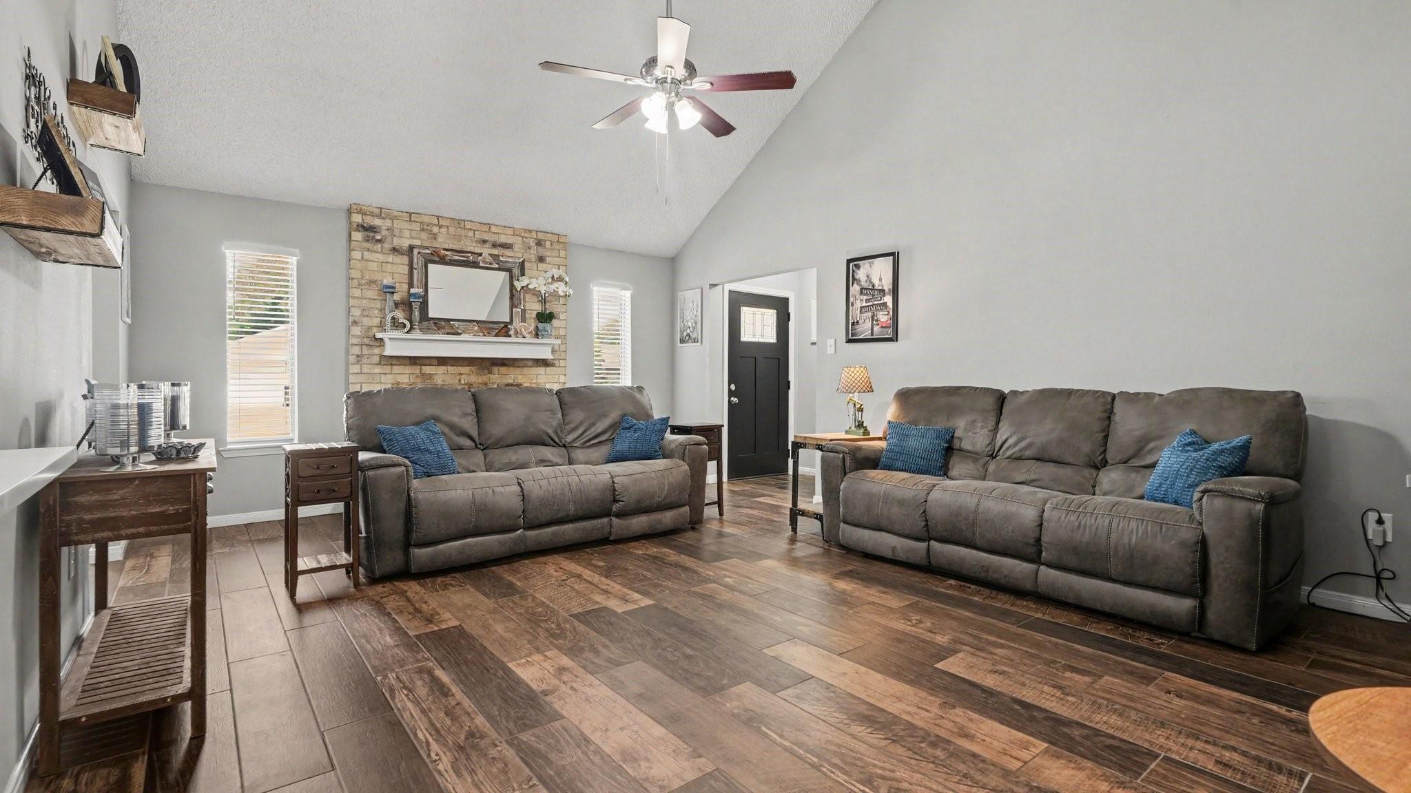 705 Meadowlark Lane
