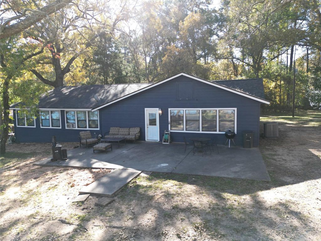 Photo of 161 E Waltz Lane, Trinity, TX 75862 (MLS # 40858976)