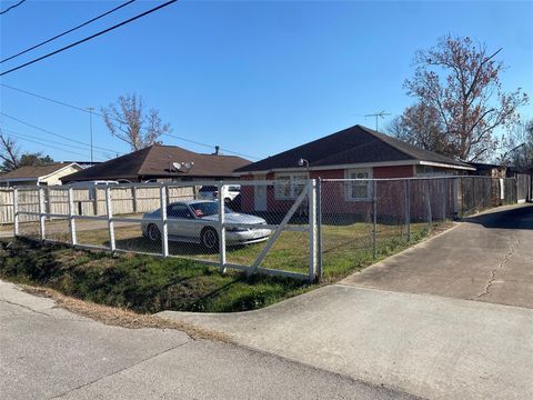 3147 Golfcrest Boulevard Houston TX 77087