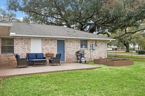 Tiny photo for 9002 Friendship Road, Houston, TX 77080 (MLS # 29036343)