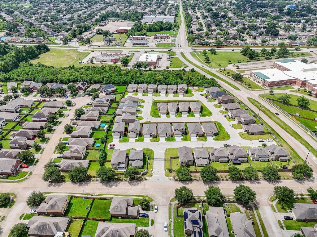 Photo of 2815 Bowlin Leaf Lane, Houston, TX 77014 (MLS # 39282177)