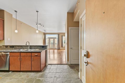 Photo of 1901 Post Oak Boulevard #4308, Houston, TX 77056 (MLS # 5366962)