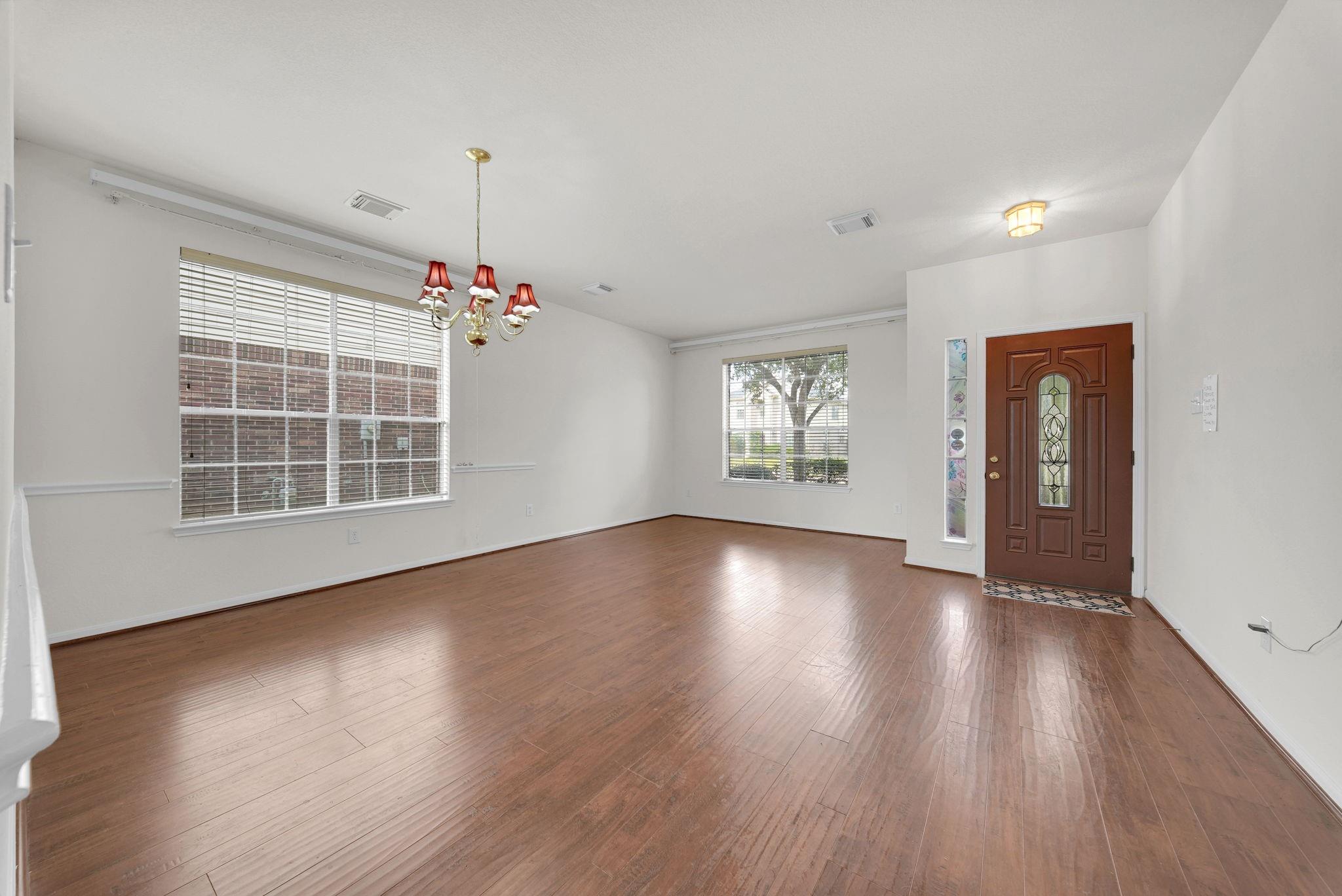 5514 Gatesprings Lane Lane