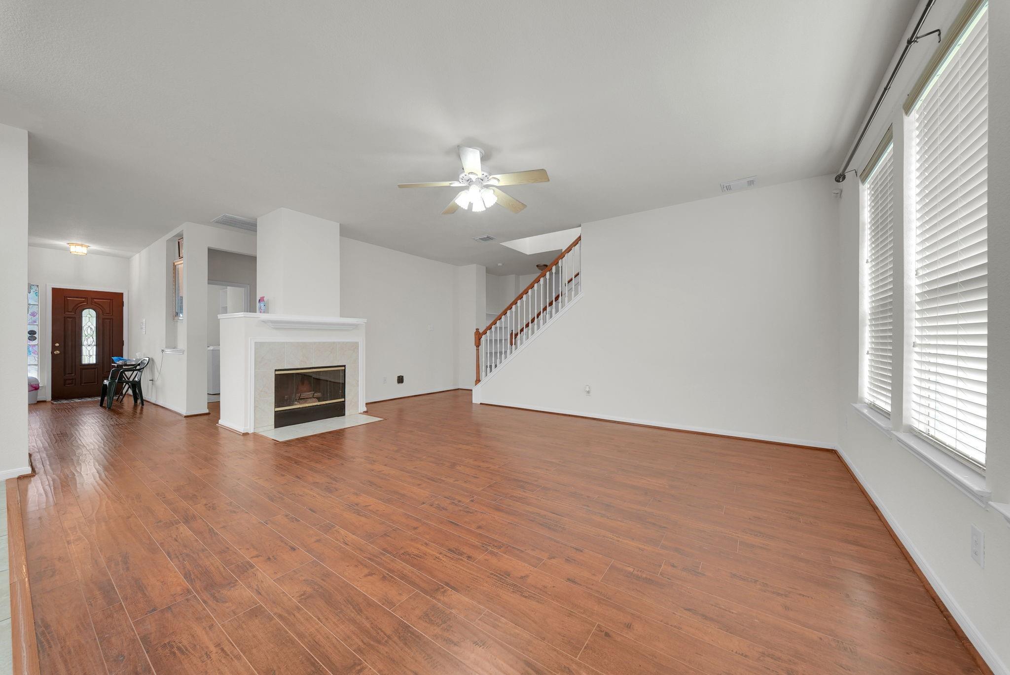 5514 Gatesprings Lane Lane