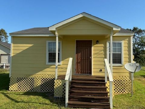 Photo of 3521 Le Badie Street, Houston, TX 77026 (MLS # 61533606)