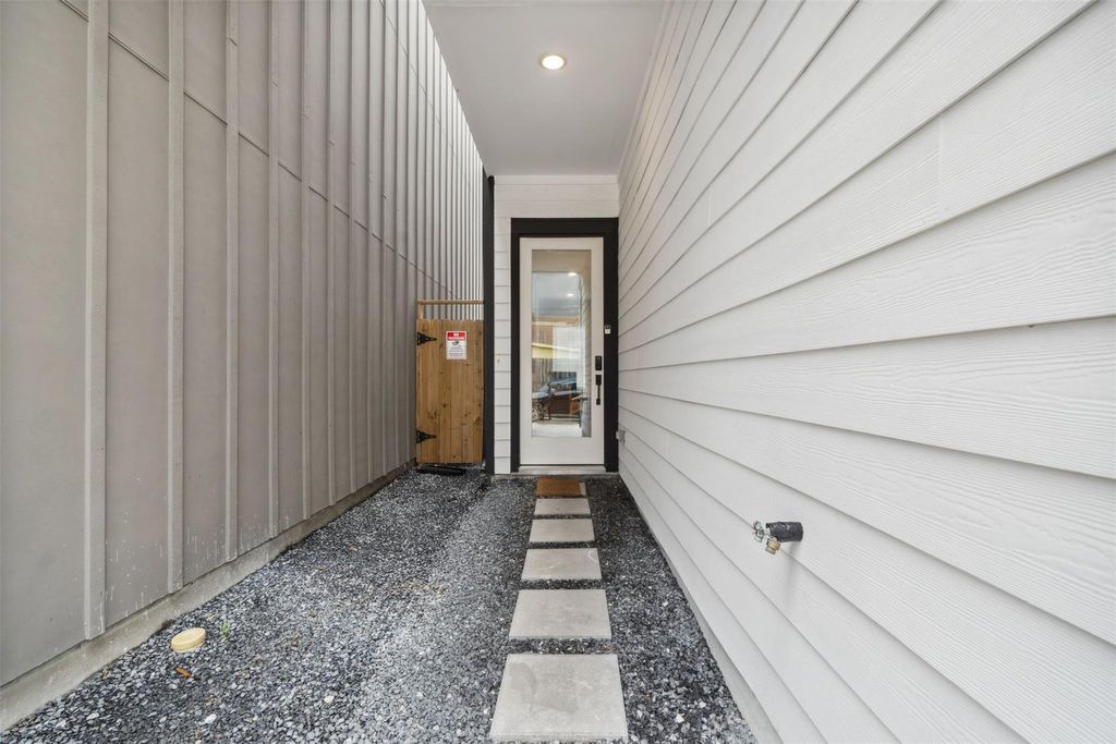 Photo of 8470 Berry Green Lane, Houston, TX 77022 (MLS # 60478849)