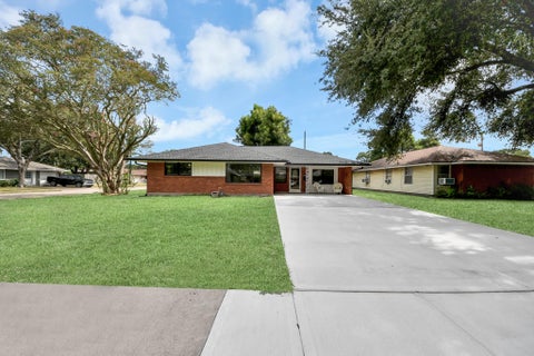 Photo of 4501 Verdome Lane, Houston, TX 77092 (MLS # 61328637)